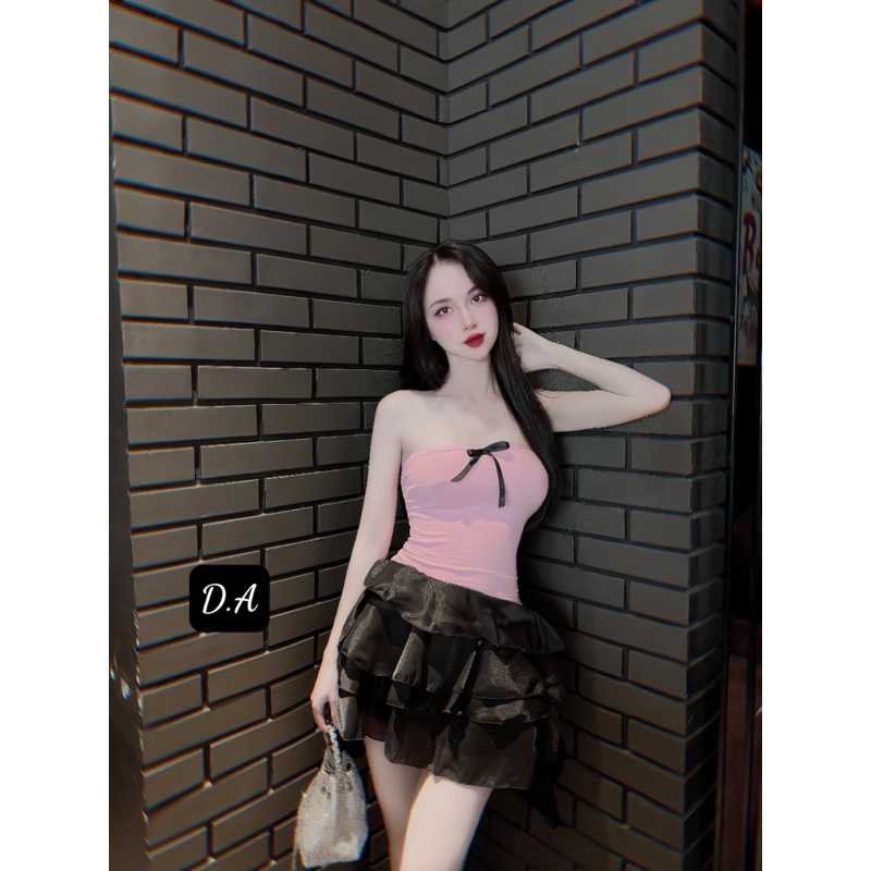 Đầm dáng xoè tầng quây ngực đính nơ