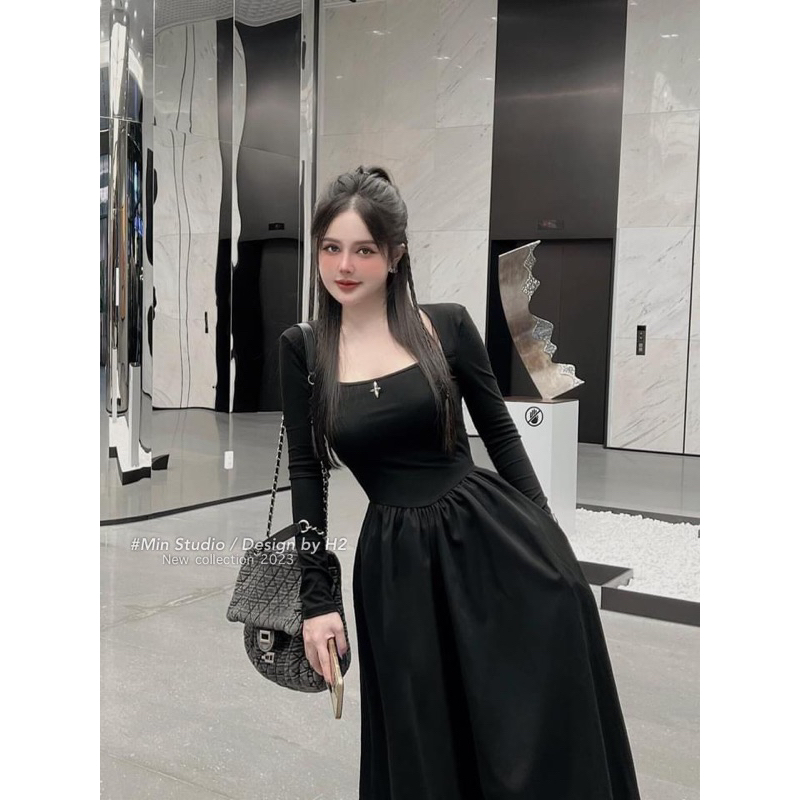 Váy Thô Dài Tay Trơn Đính Logo Chrome Heart MIN • Melanie Boutique