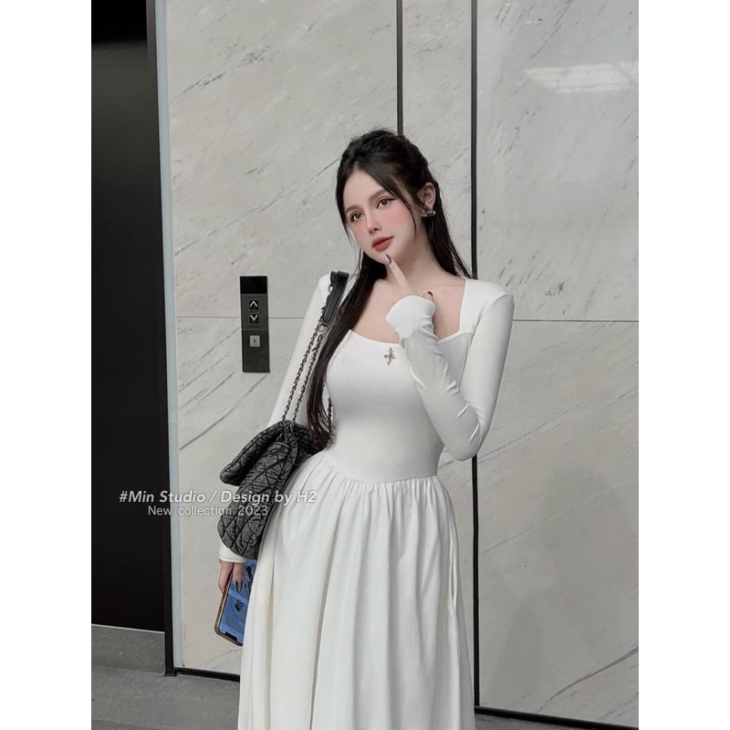 Váy Thô Dài Tay Trơn Đính Logo Chrome Heart MIN • Melanie Boutique