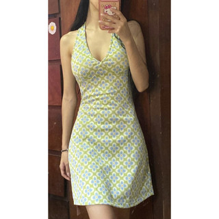 Váy cổ yếm họa tiết hoa phong cách Y2K