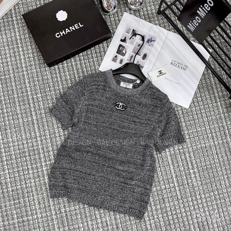 Áo thun len nhũ kèm tag Datasco