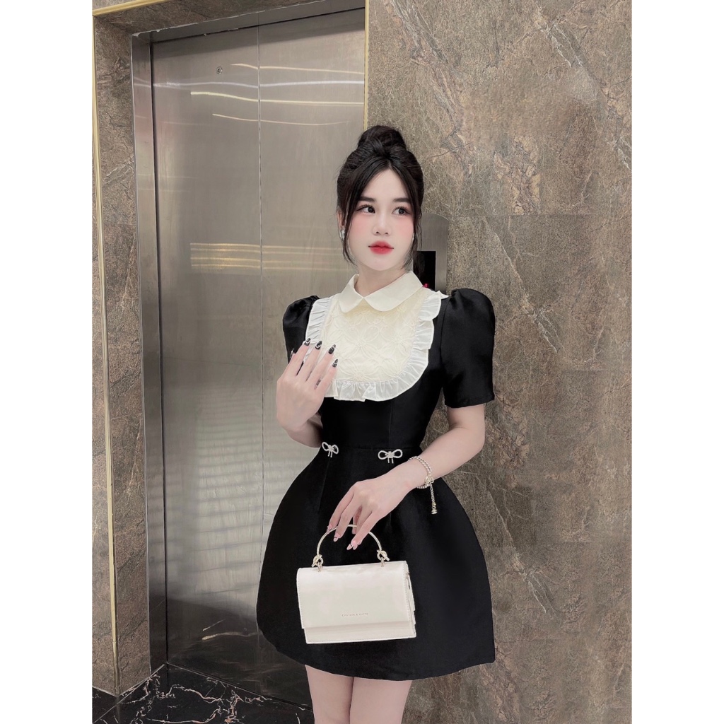 Váy tafta tay bồng phối cổ bèo kèm tag đá nơ màu Đen,Trắng