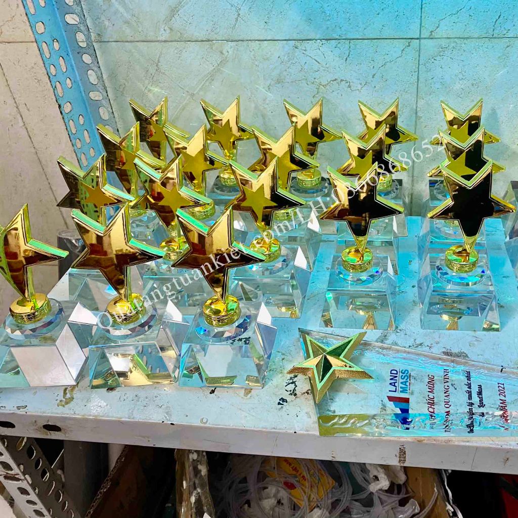 Cúp Pha Lê Sao Đơn Mạ Vàng