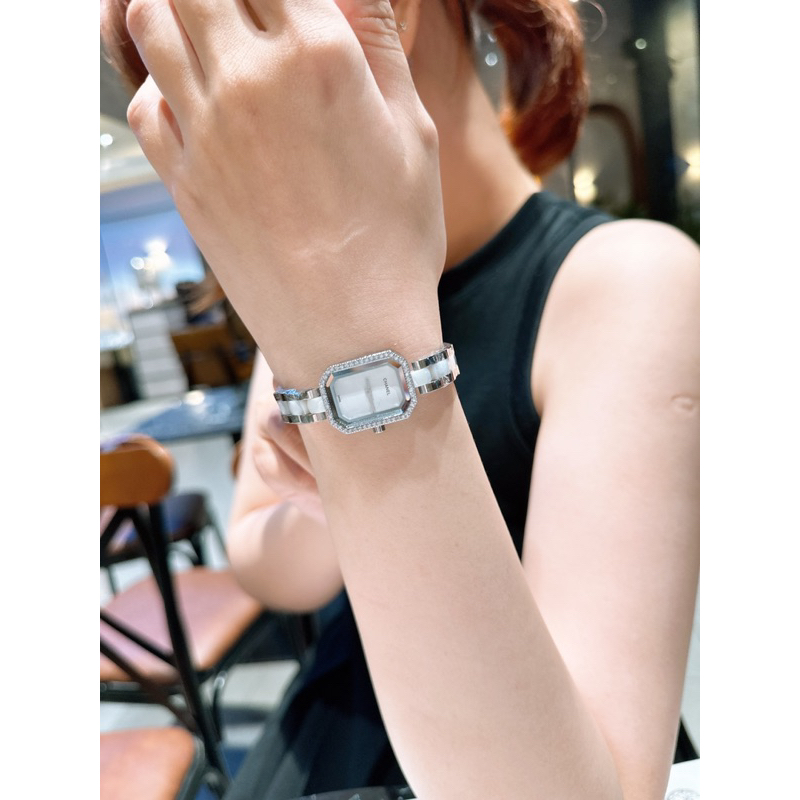 Đồng hồ cao cấp Chanel đá sứ, đá Ceramics kết hợp vỏ Thép mặt chữ nhật siz 20mm x25mm