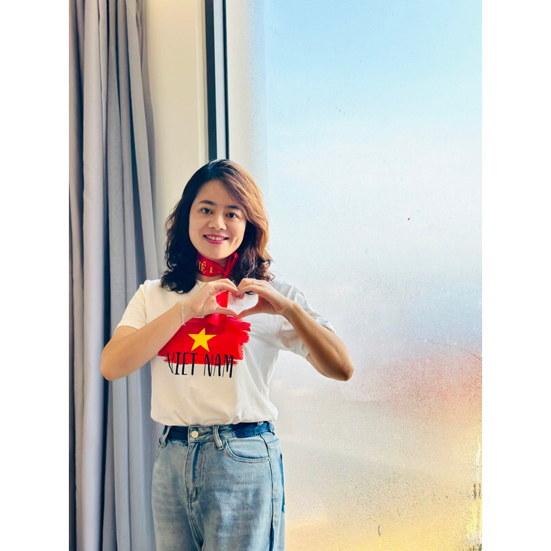 Áo cờ đỏ sao vàng Việt Nam chất cotton 100%,hàng loại 1 thấm hút mồ hôi đủ size từ 8-120kg