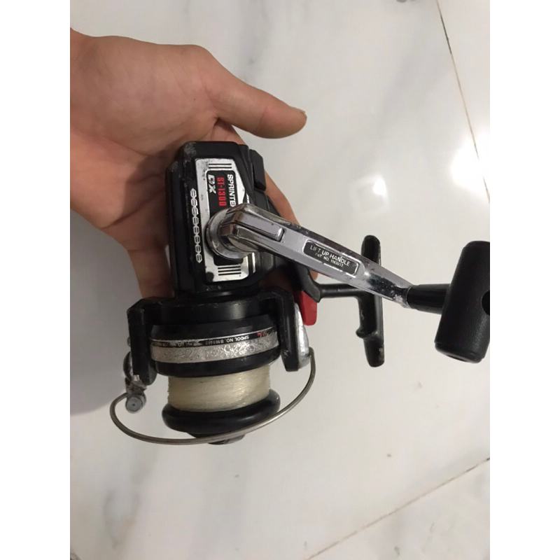 Máy câu Daiwa ST1300 size 6000