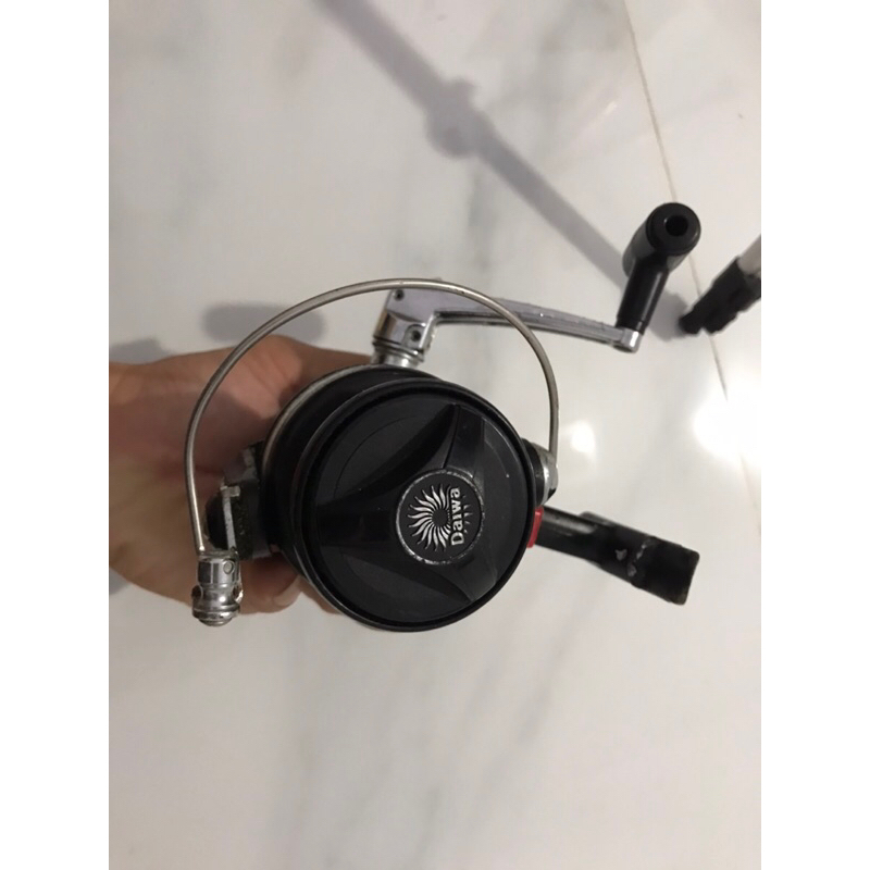 Máy câu Daiwa ST1300 size 6000