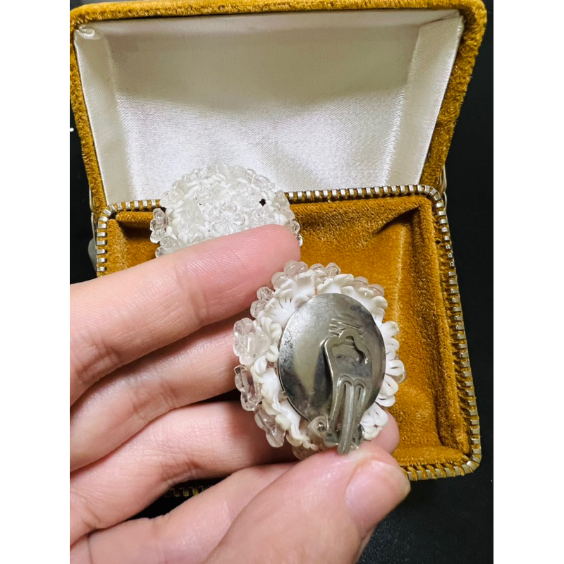 Bông tai vintage dạng kẹp