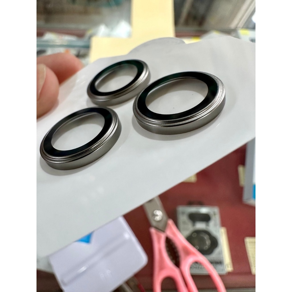 Dán bảo vệ camera iphone 15 Pro/ 15 Pro Max thương hiệu Kuzoom chính hãng -Lens bảo vệ camera 2 tầng