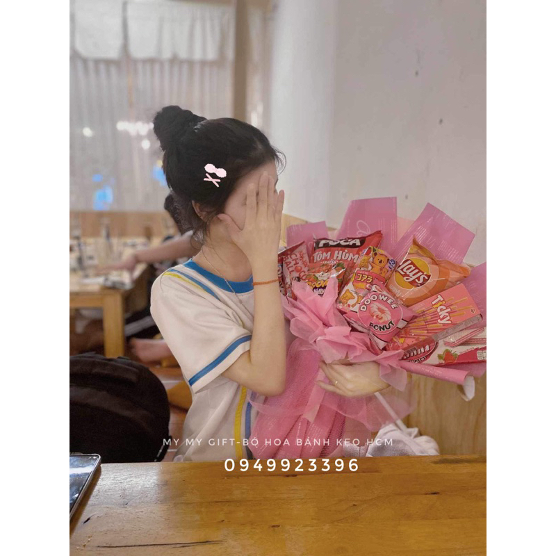 Bó hoa bánh kẹo