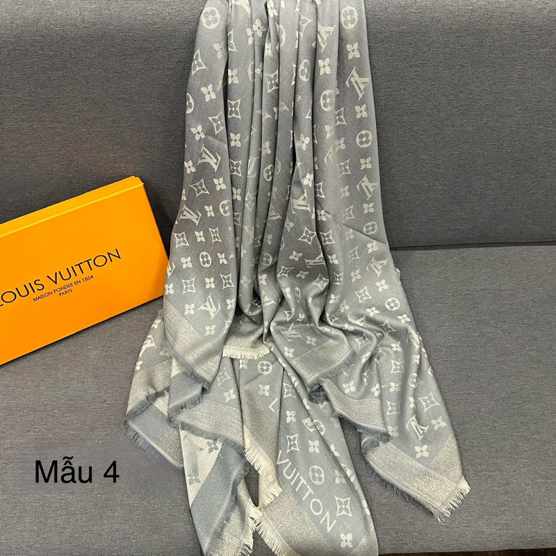 Khăn Choàng Hoạ Tiết LV Nhũ Mềm Kích Thước 1m4*1m4