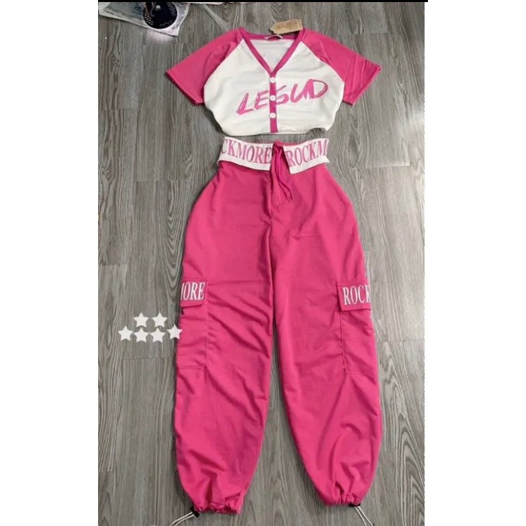 Set bộ áo croptop cổ V kèm quần dài túi hộp tuyết mưa mkk