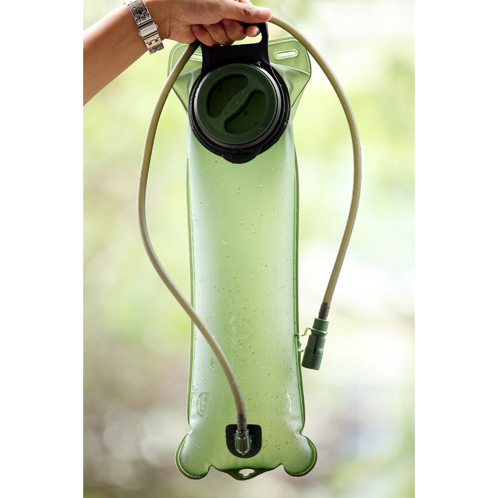 Túi chứa nước camping dáng đứng có ống nước van rút dung tích 3L