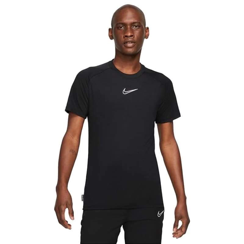 Tee Nike phối màu cực nét