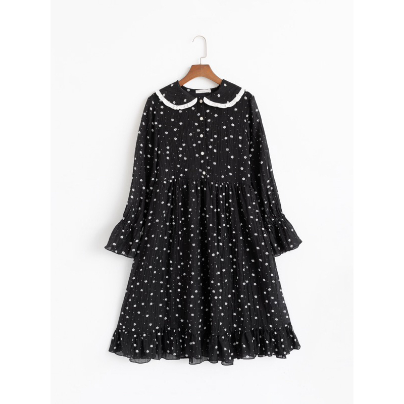 Váy babydoll đen hoa nhí tay nhún MADELEN