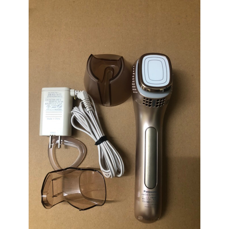 Máy đẩy dưỡng panasonic EH-ST97