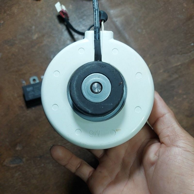 Motor Quạt Dàn Lạnh Máy Lạnh