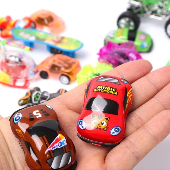 Đồ chơi xe ô tô mini chạy dây cót cho bé - màu ngẫu nhiên