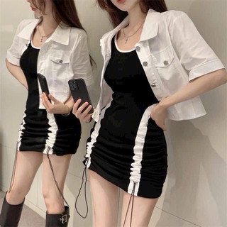 Đầm thời thượng mặc chất thun borip rút dây 2 dây đen phối trắng kèm áo kaki trắng tay ngắn.!