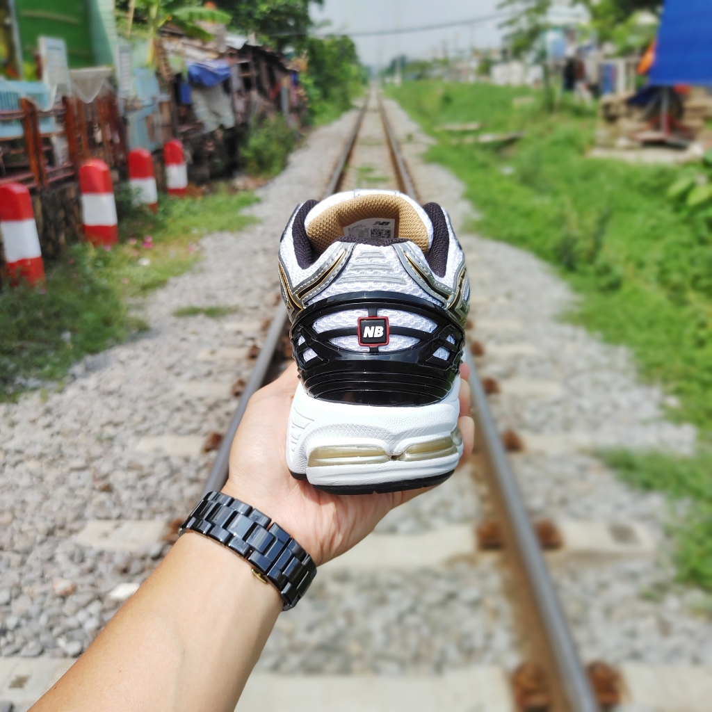 SNEAKERS NEW BALANCE RETRO RUNNING 1906R WHITE/ BLACK/ GOLD 🔥
