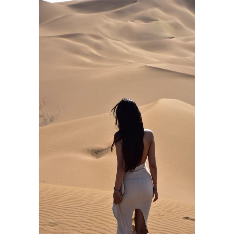 Đầm hở lưng cổ đổ dáng dài xẻ tà tôn dáng sexy