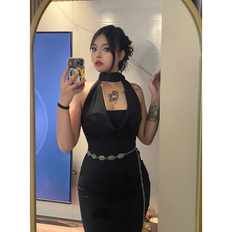 Đầm hở lưng cổ đổ dáng dài xẻ tà tôn dáng sexy