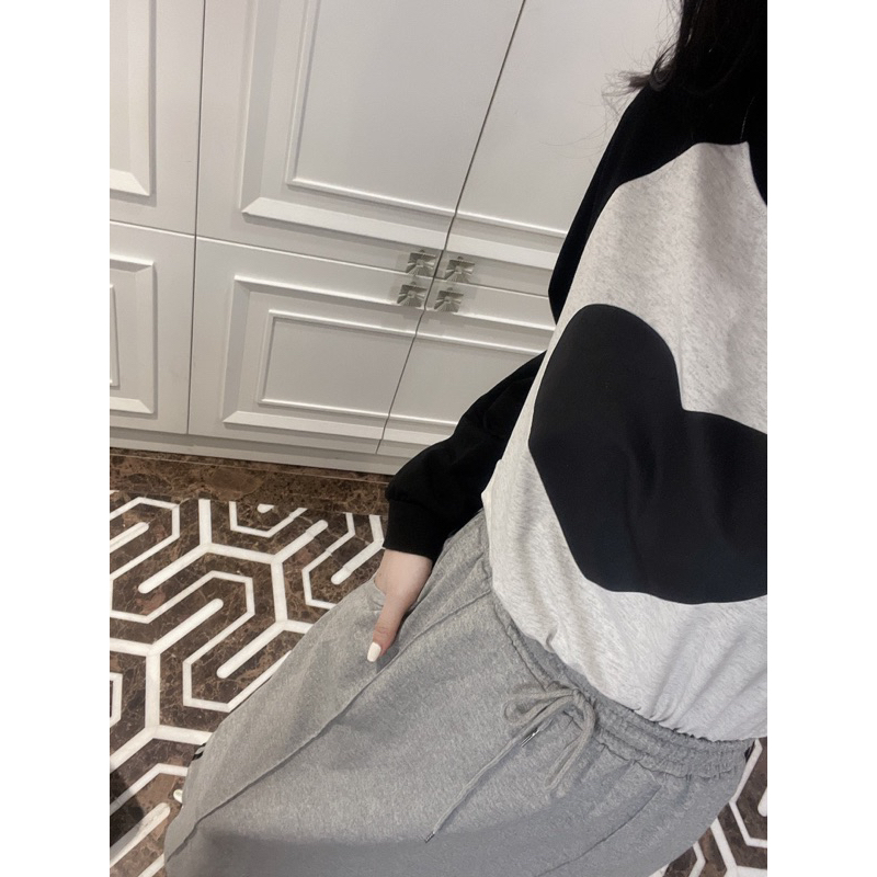 Sét áo váy đôi cho mẹ và bé hình trái tim màu ghi