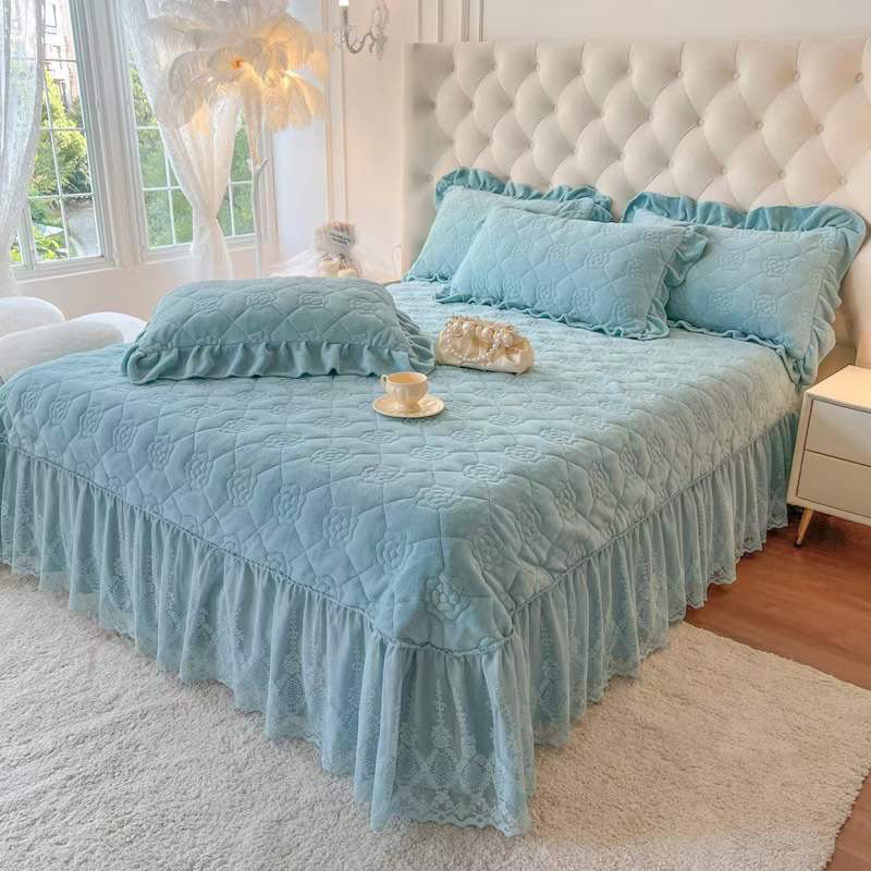 Bộ chăn ga nỉ bèo ren điệu đà