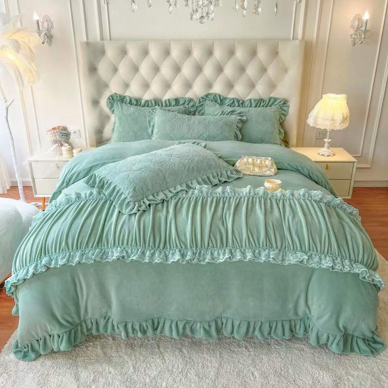 Bộ chăn ga nỉ bèo ren điệu đà