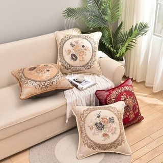 Vỏ gối tựa Tây Âu 45x45 đẹp, chất liệu Gấm thêu hoa tỷ mỷ