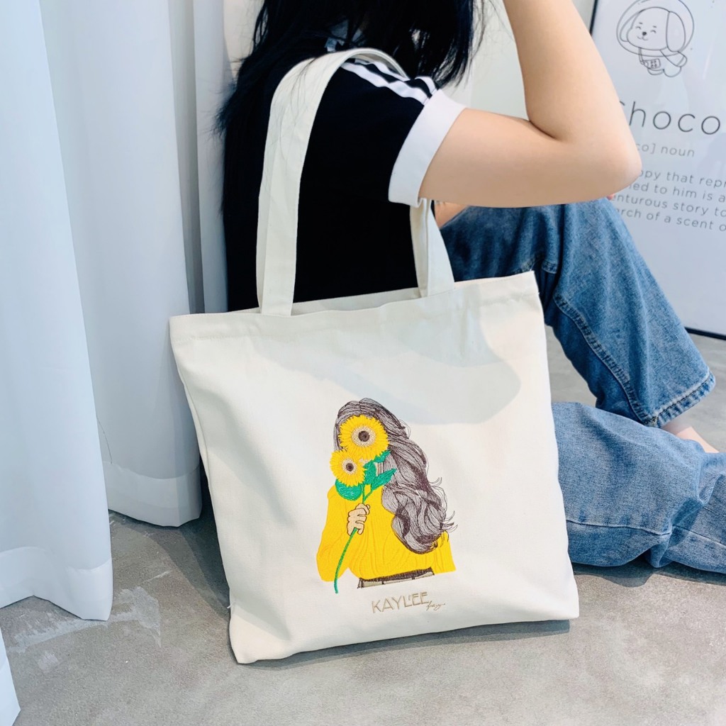 Túi tote thêu thiết kế độc quyền không bong tróc phai màu thời trang KAYLEE kích thước 39x37x6cm
