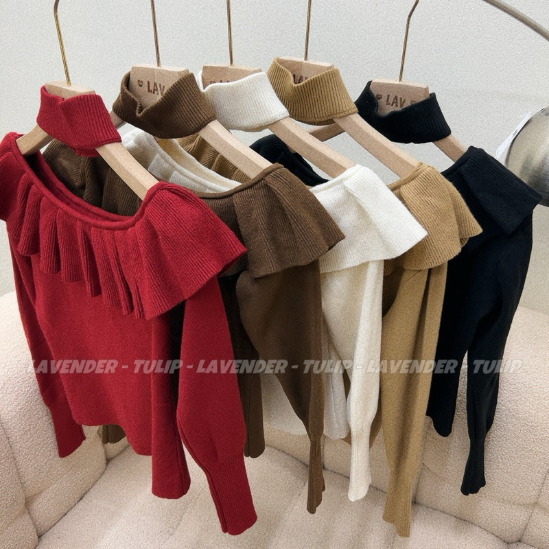 Áo len trễ vai bèo kèm choker cổ Datasco