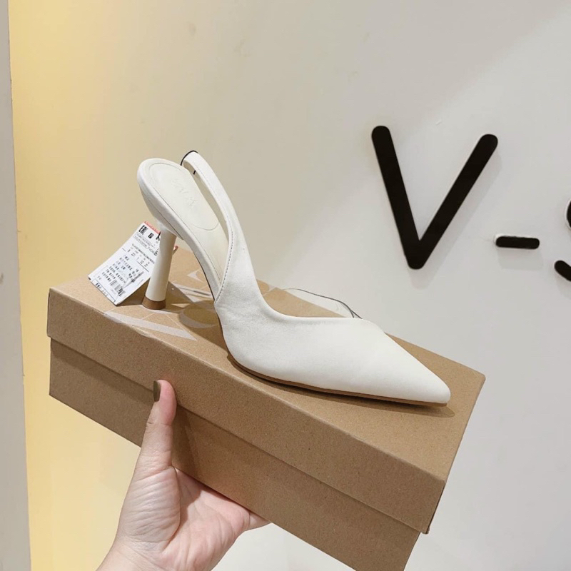 Giày sandal cao gót Z.r mũi nhọn phối mica trong gót nhọn cao 8cm màu kem phong cách cá tính hàng Fullbox mới