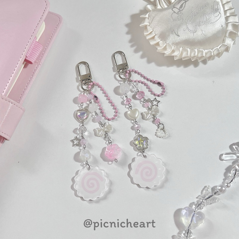 | Picnic Heart | NARUTOMAKI KEYCHAIN RESIN 🍥