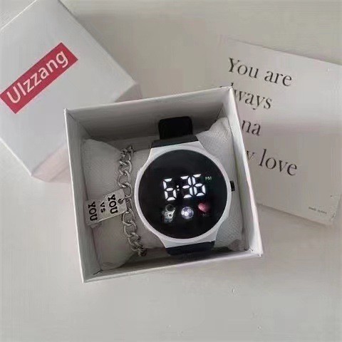 Đồng hồ nam nữ kiểu dáng phi hành gia thời trang mặt tròn LD03