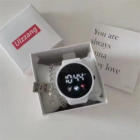 Đồng hồ nam nữ kiểu dáng phi hành gia thời trang mặt tròn LD03