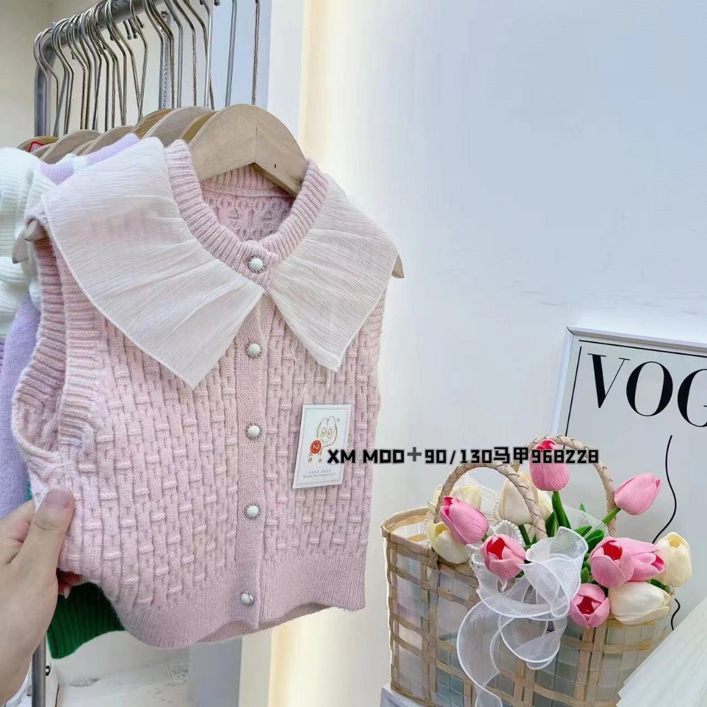 Áo len gile bé gái, Gile len cho bé 2-7 tuổi nhiều mẫu và màu đanh sợi không bai xù điệu đà đáng yêu