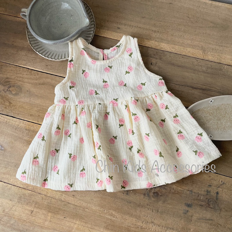 Váy ba lỗ vải xô muslin mềm mại cho bé