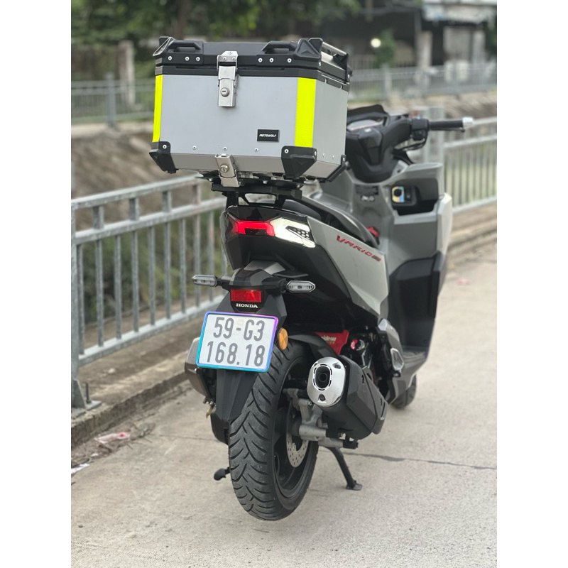 Cảng Baga Vario Click 160 nhôm đúc nguyên khối form Zin gắn thùng siêu gọn