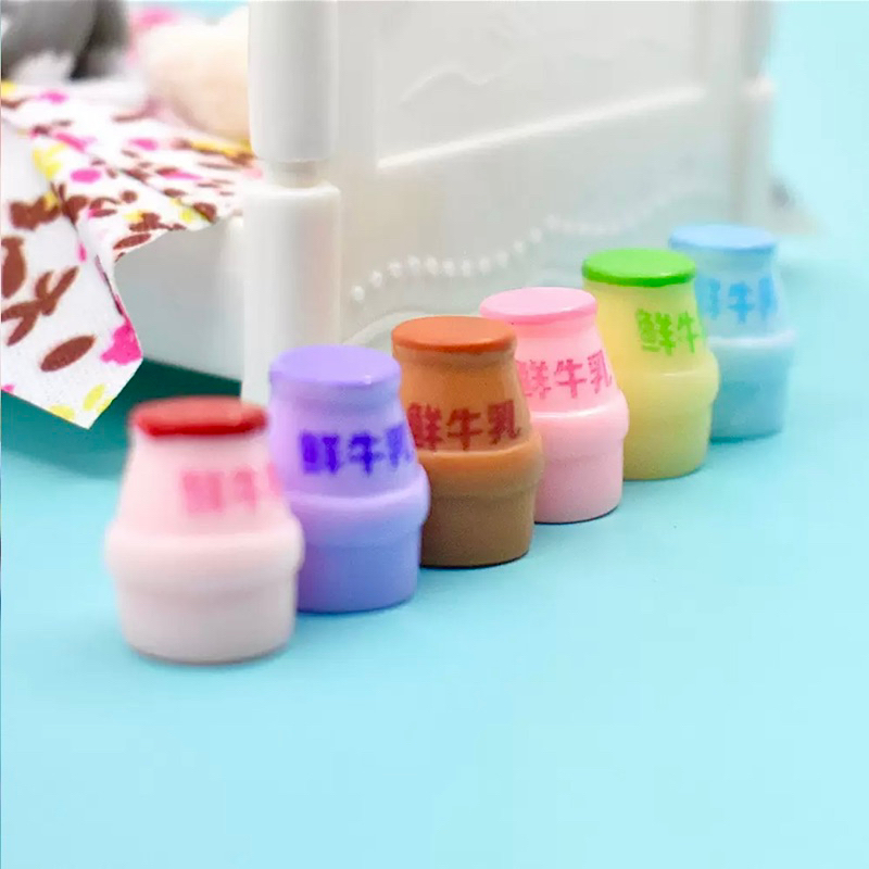Charm chai sữa chuối mini trang trí mô hình đồ ăn