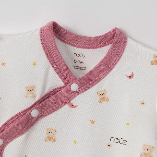 Bộ Nous liền dài có tất màu trắng in họa tiết cho bé 0M 3M 6M