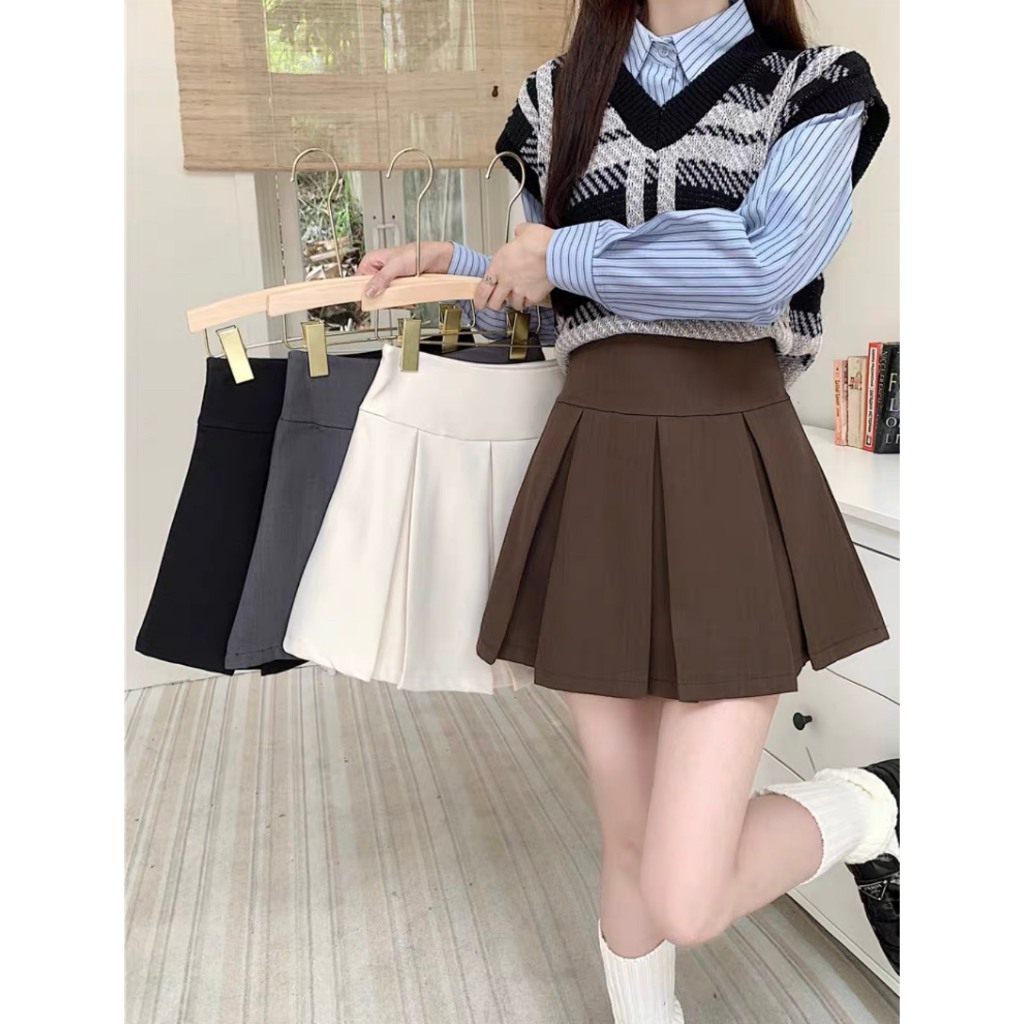 LYRA Chân váy ngắn xếp ly to, bản cạp 7cm chất dày dặn phong cách trẻ trung, năng động - 	CSYCN0152