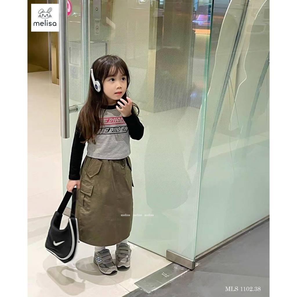 Bộ áo wedioen kèm chân váy rêu bé gái