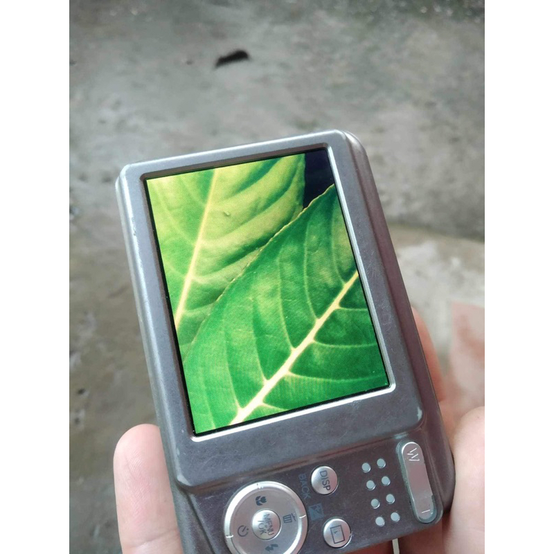 Máy ảnh digital siêu xinh Fujifilm FinePix AX600 màu ảnh vintage