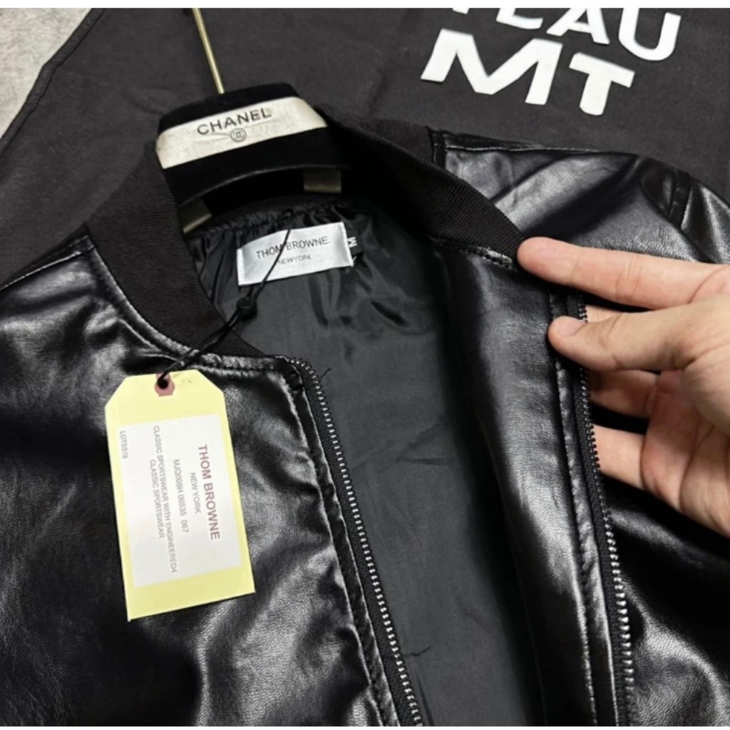 Áo Khoác Da nam Nữ Thome Họa Tiết Phối Tay Sọc Thêu - Áo Khoác Jacket Lót Gió Cực Chất Hottrend 2023