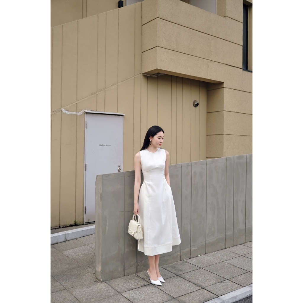 Round Neck Midi Dress