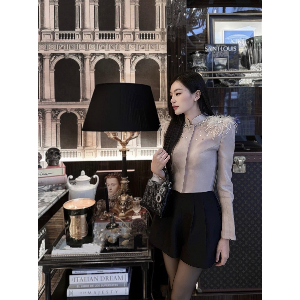 Áo LINA TOP áo khoác cổ tàu đính đá và lông vai by The Camellia Studio