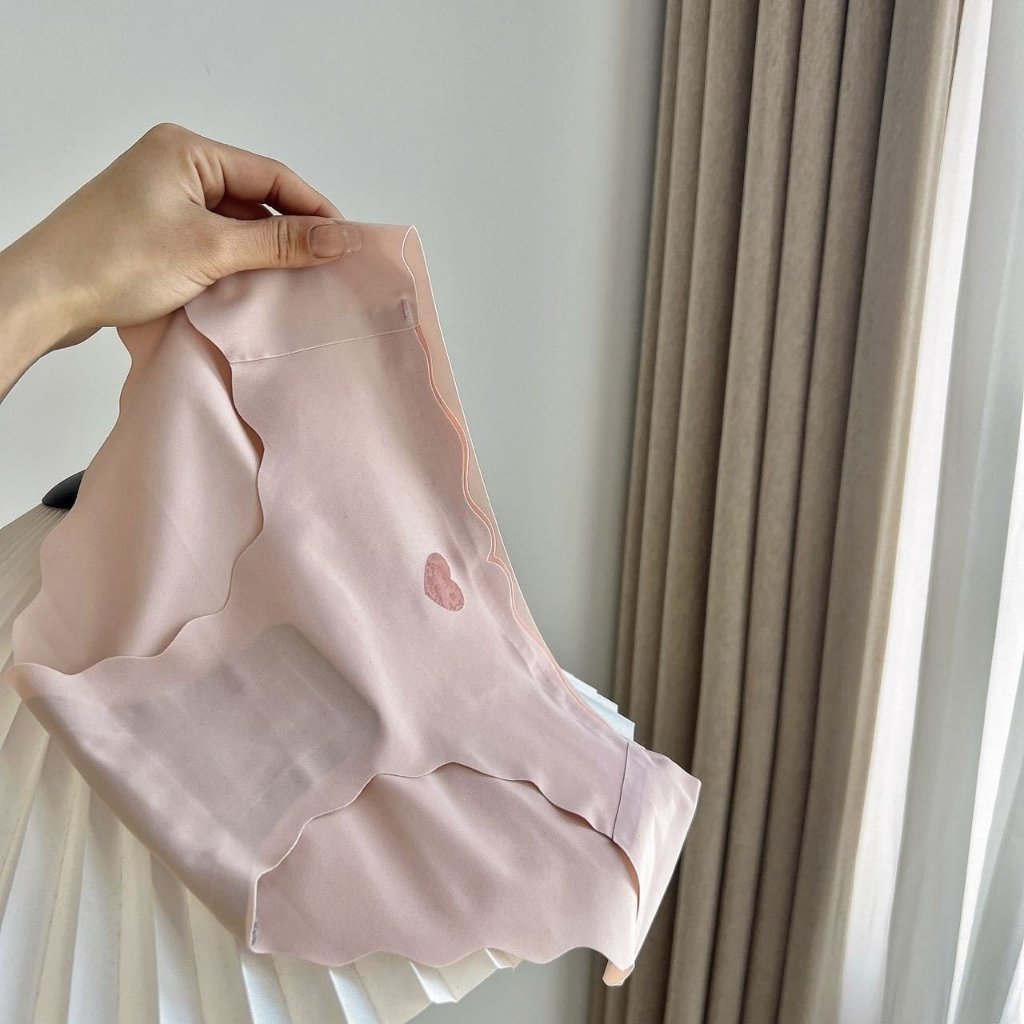 Quần lót nữ đúc su thiết kế hình tim chất thun lạnh viền sóng không đường may gợi cảm Rose 8335