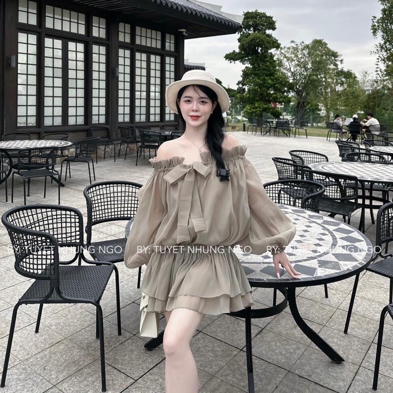 Áo trễ vai tay bồng bo chun viền bèo dáng xòe thắt nơ YLY áo váy voan tơ đính nơ chụp ảnh mùa thu C2001