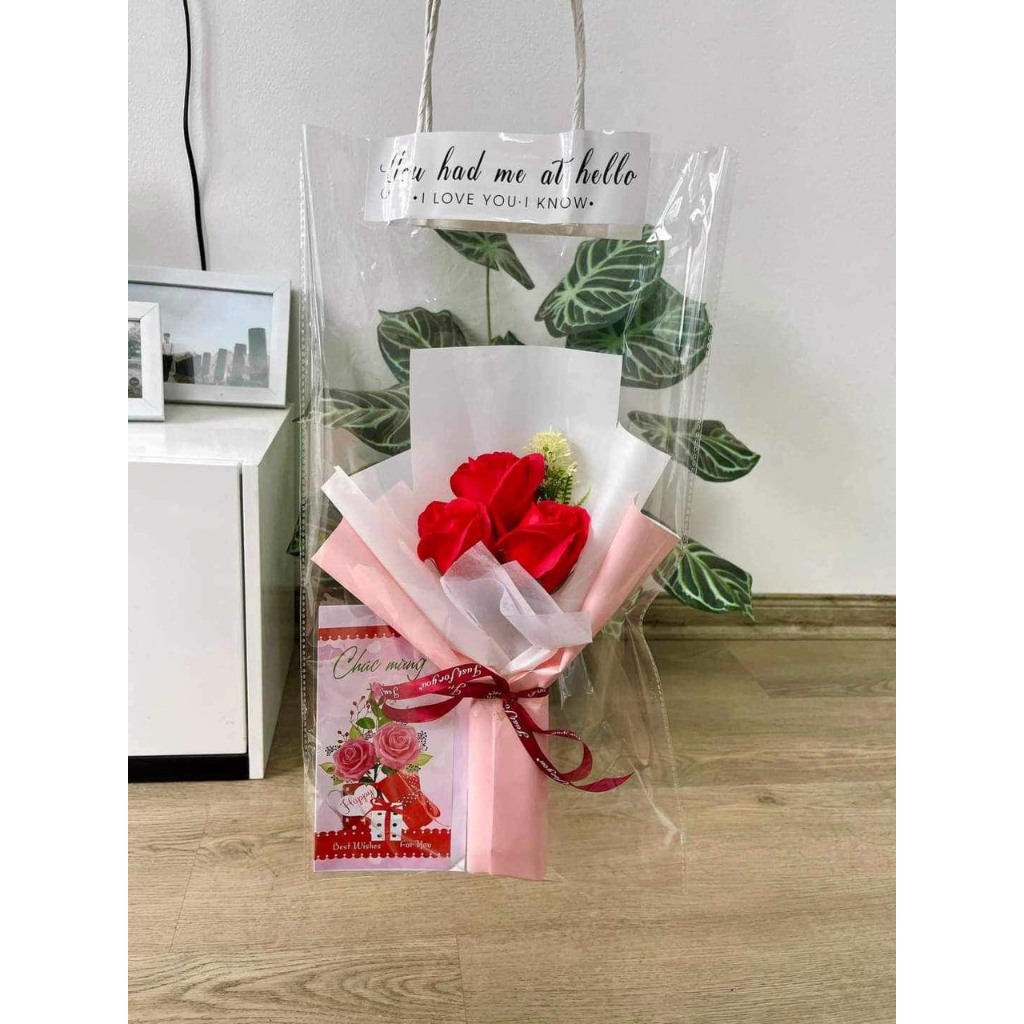 Bó 3 bông hoa sáp có túi và thiệp